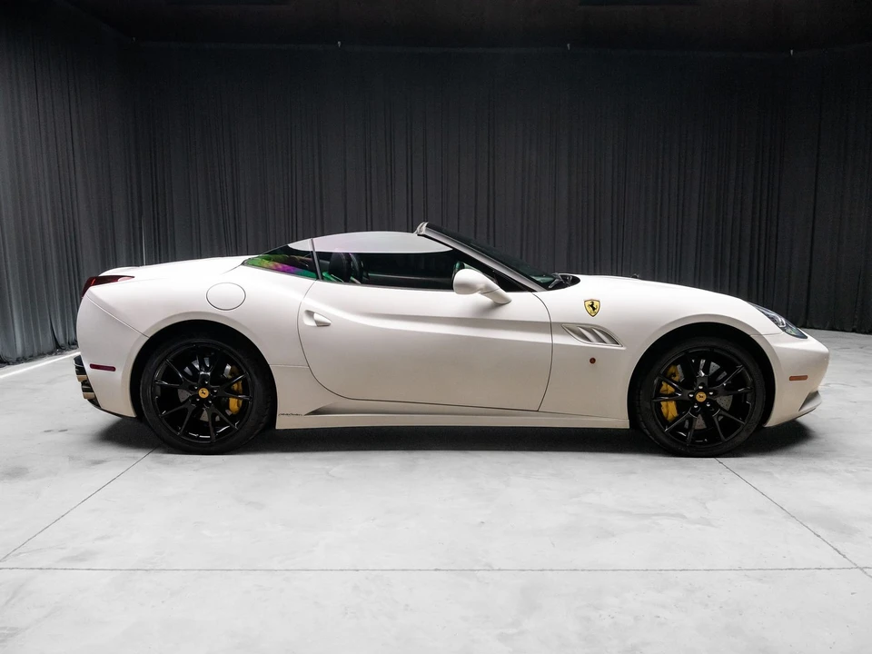 2013 Ferrari California - Image 14 of 31