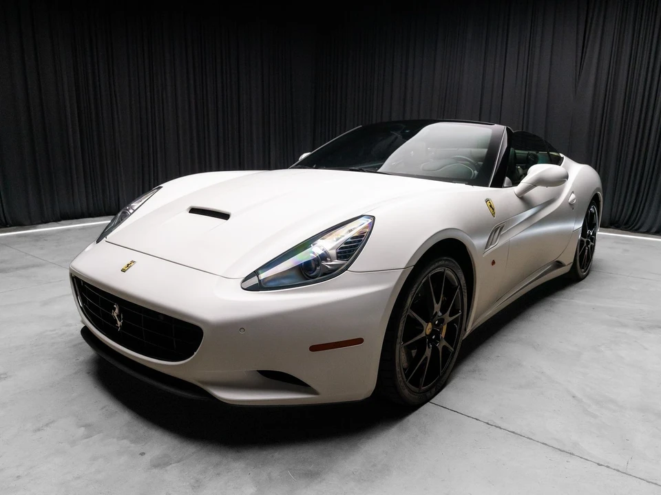 2013 Ferrari California - Image 9 of 31