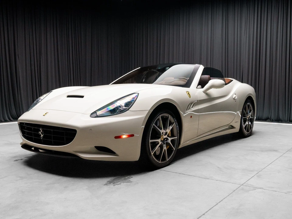 2013 Ferrari California - Image 20 of 21