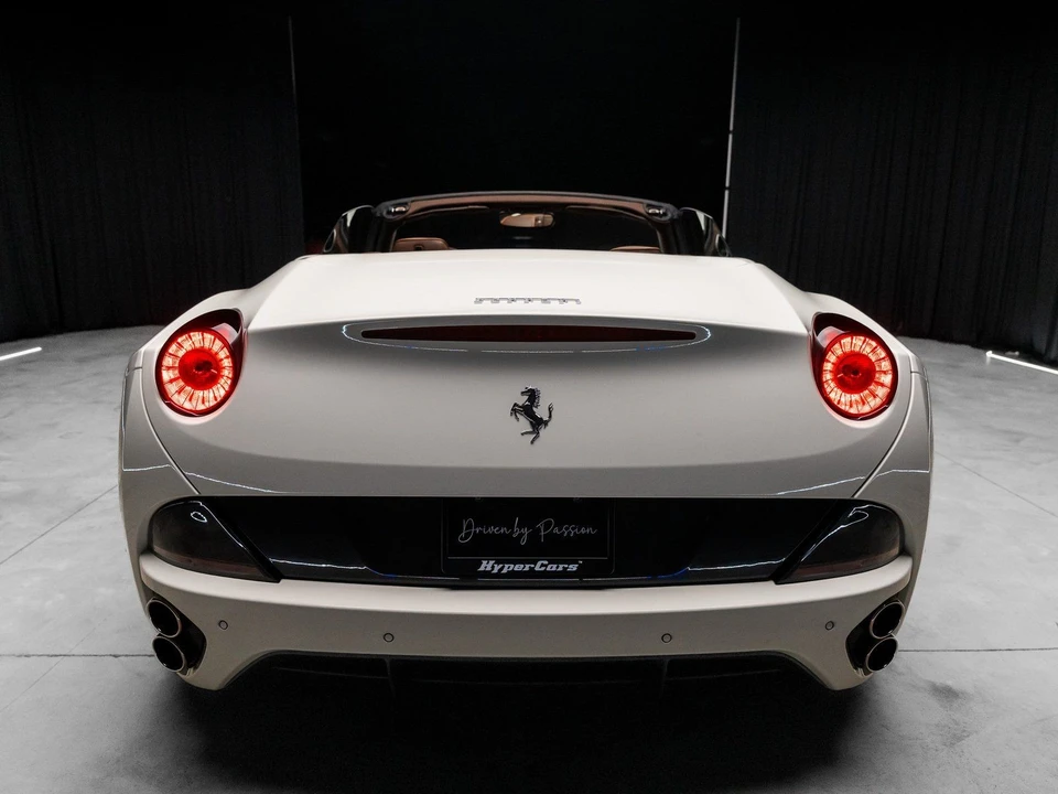2013 Ferrari California - Image 12 of 21