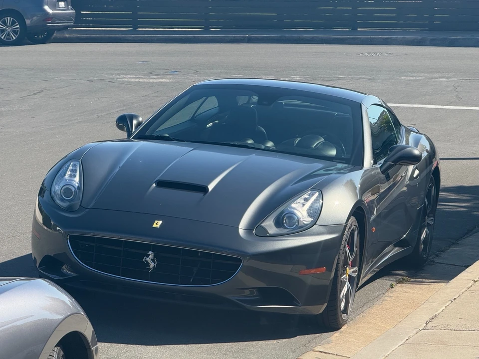 2013 Ferrari California 30 - Image 2 of 7