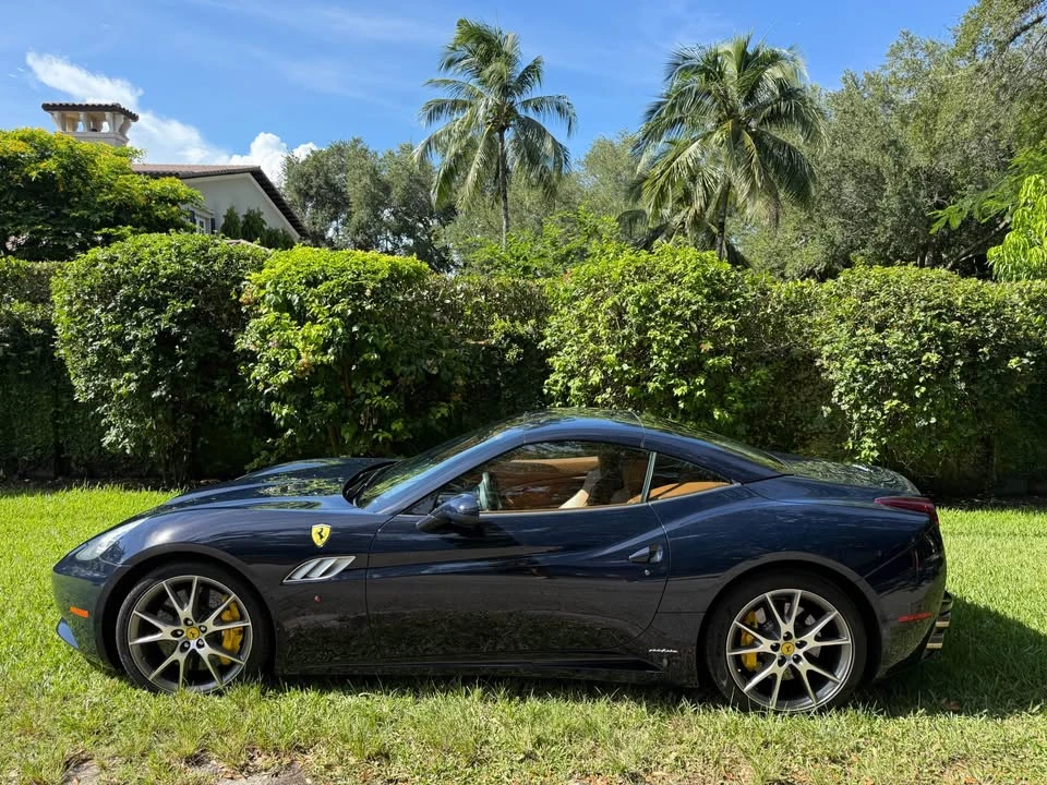 2013 Ferrari California 30 - Image 3 of 8