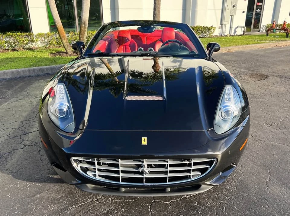2013 Ferrari California - Image 6 of 11