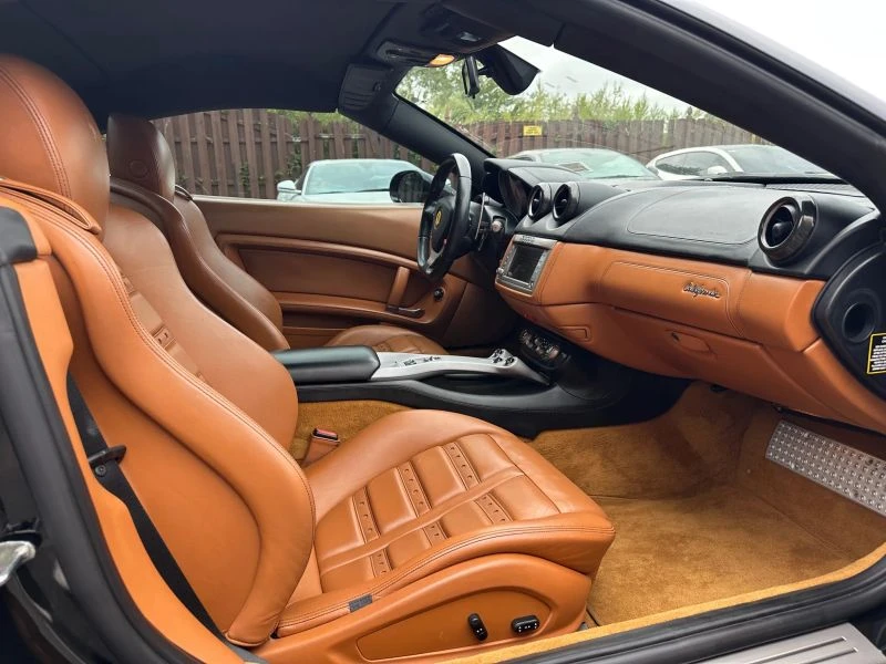 2013 Ferrari California - Image 12 of 17