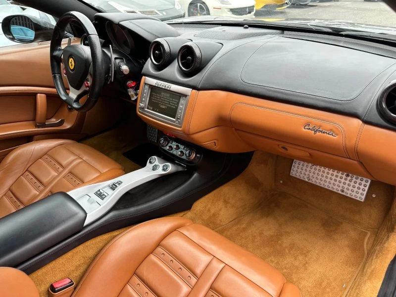 2013 Ferrari California - Image 17 of 17