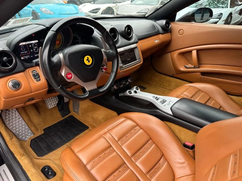 2013 Ferrari California - Image 11 of 17