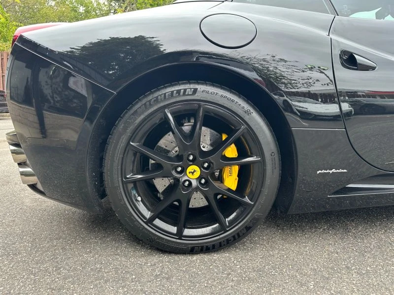 2013 Ferrari California - Image 7 of 17