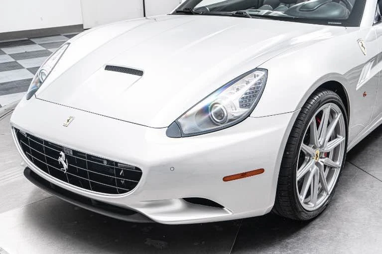 2013 Ferrari California 30 - Image 8 of 15