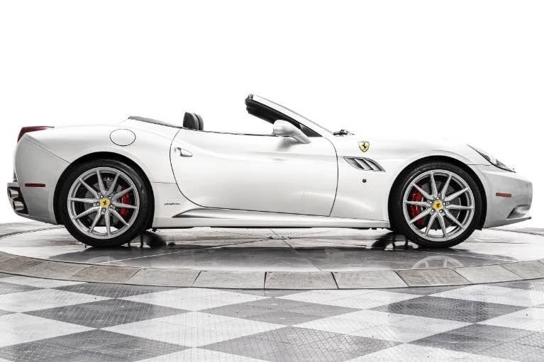 2013 Ferrari California 30 - Image 7 of 15