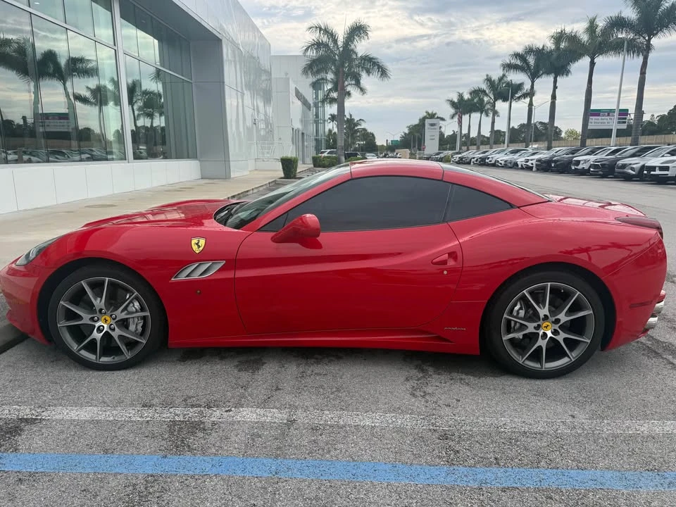 2013 Ferrari California - Image 8 of 20