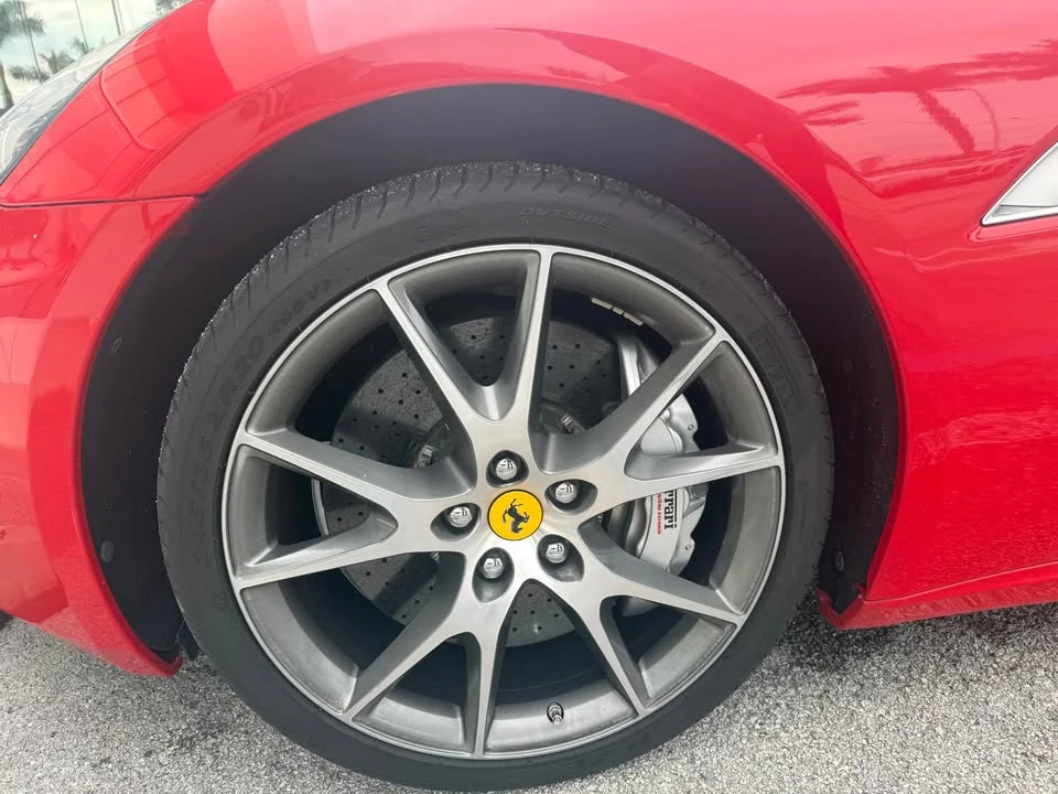 2013 Ferrari California - Image 6 of 20