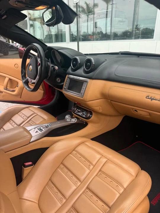 2013 Ferrari California - Image 12 of 20