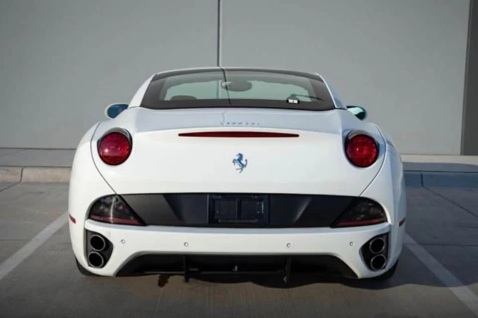 2013 Ferrari California - Image 10 of 11