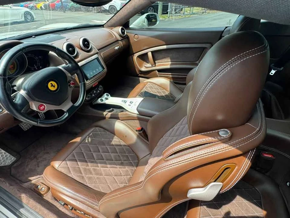 2013 Ferrari California - Image 6 of 6