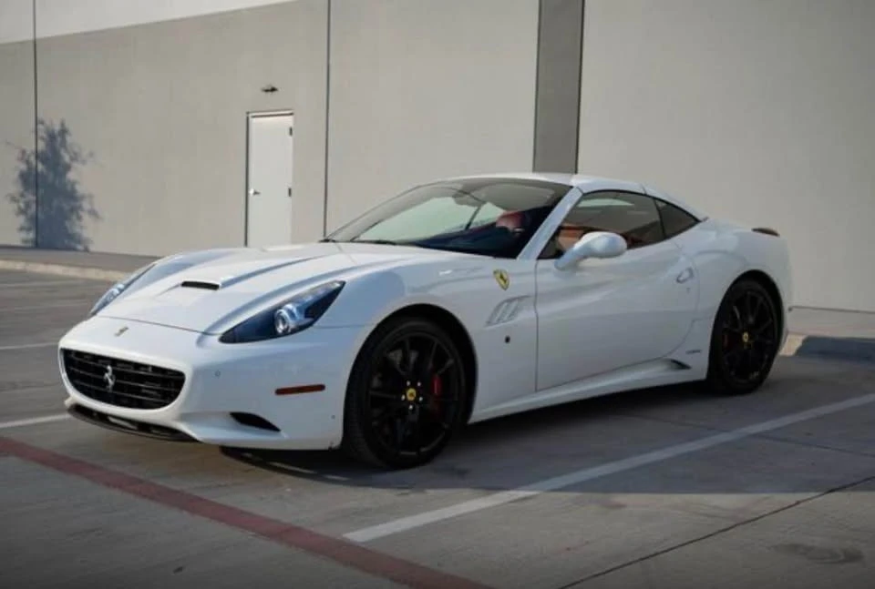 2013 Ferrari California - Image 8 of 11