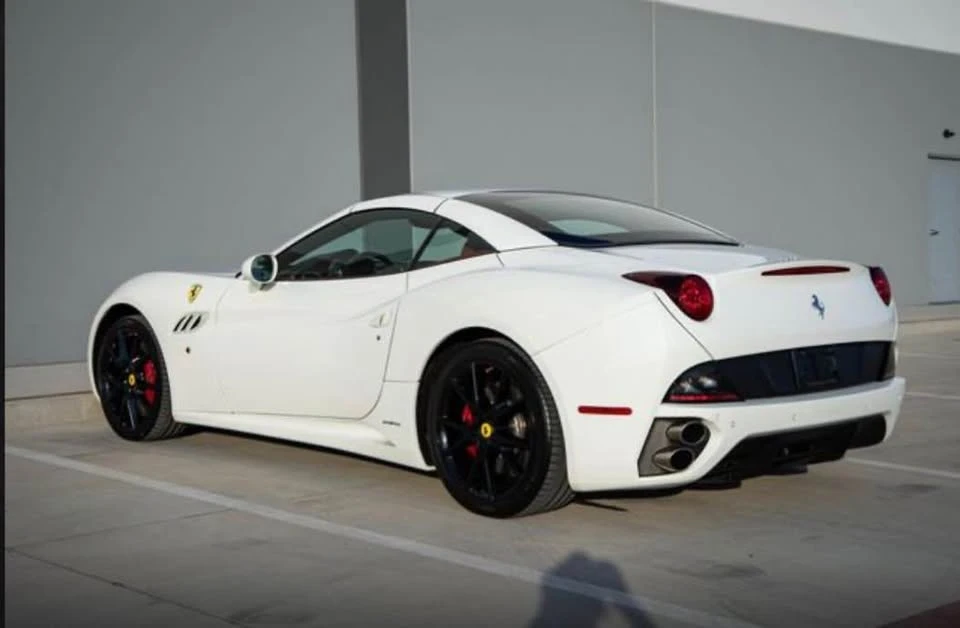 2013 Ferrari California - Image 9 of 11