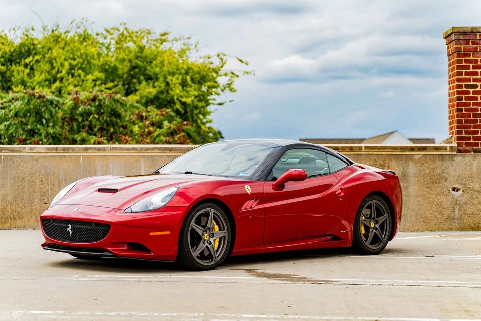 2013 Ferrari California - Image 2 of 20