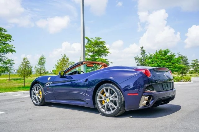 2013 Ferrari California - Image 7 of 31