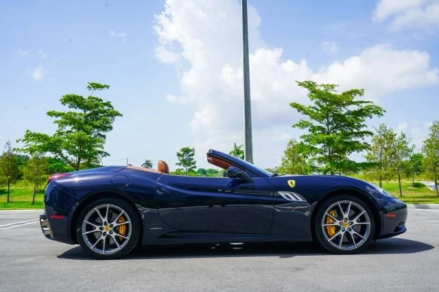 2013 Ferrari California - Image 22 of 31