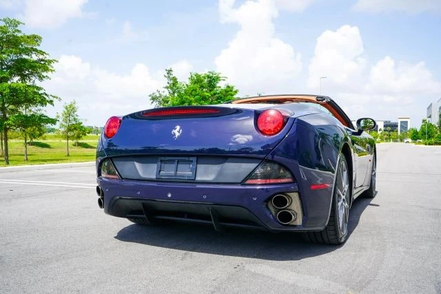 2013 Ferrari California - Image 14 of 31