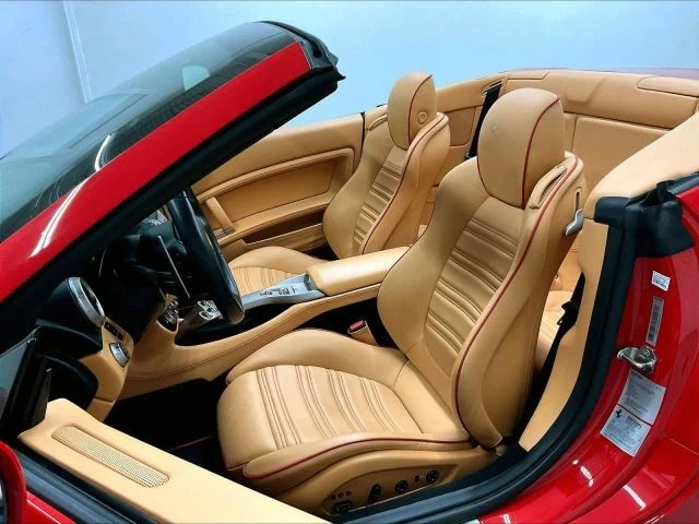 2013 Ferrari California 30 - Image 14 of 31