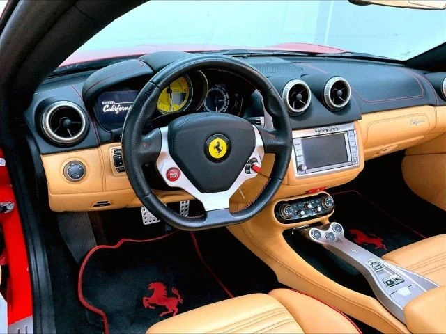2013 Ferrari California - Image 11 of 31