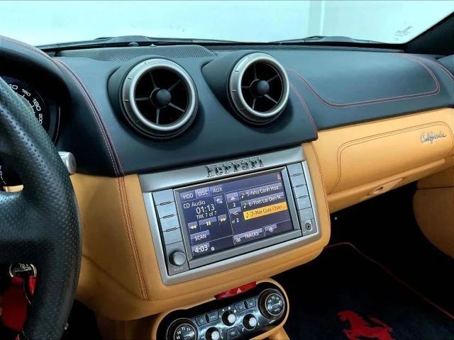 2013 Ferrari California - Image 26 of 31