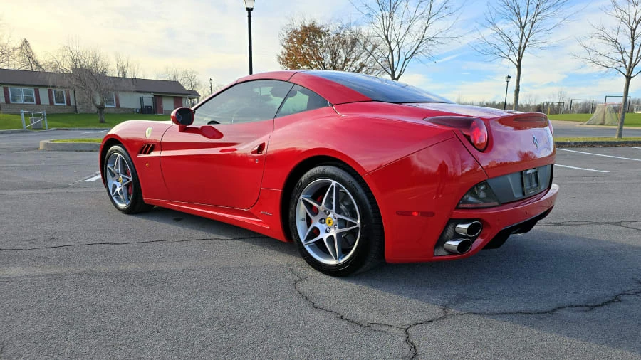 2013 Ferrari California - Image 19 of 31