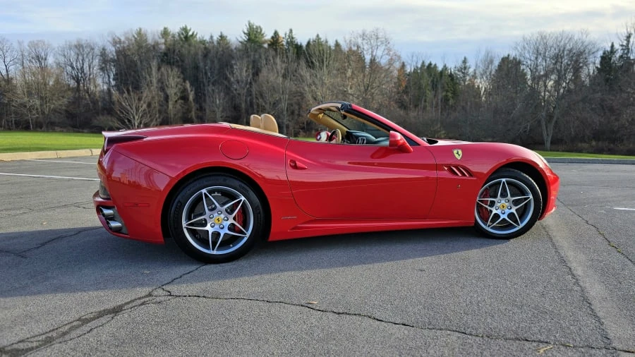 2013 Ferrari California - Image 11 of 31