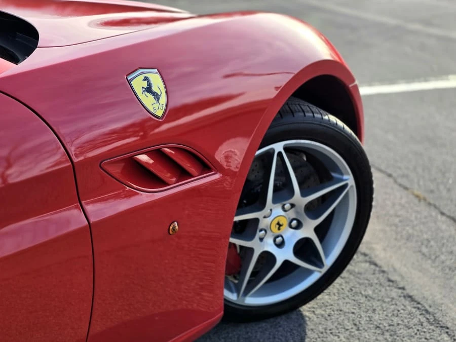 2013 Ferrari California - Image 31 of 31