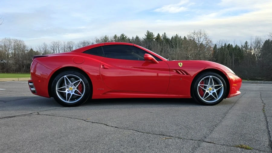 2013 Ferrari California - Image 12 of 31