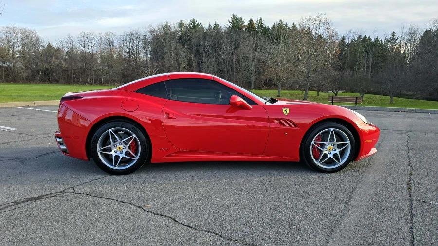 2013 Ferrari California - Image 21 of 31