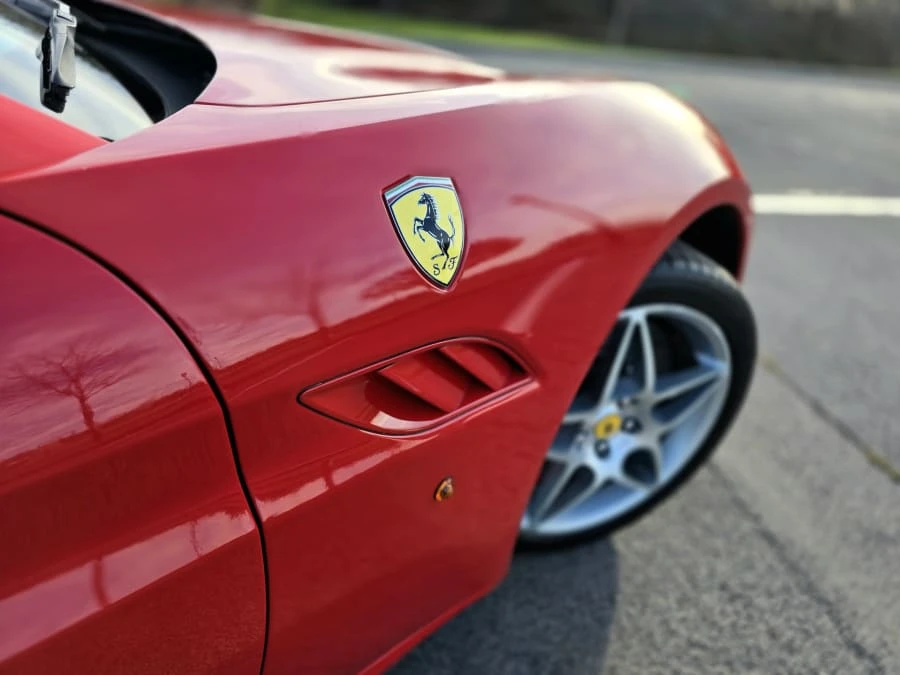 2013 Ferrari California - Image 27 of 31