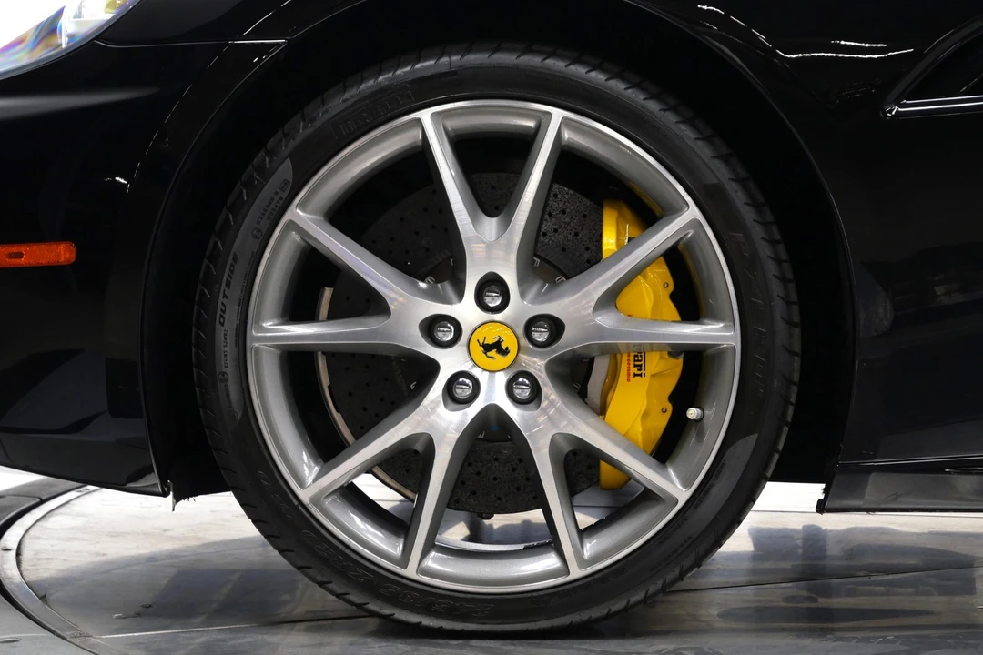 2013 Ferrari California - Image 10 of 12