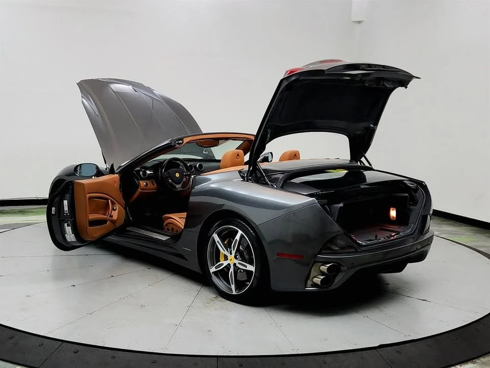 2013 Ferrari California - Image 12 of 20