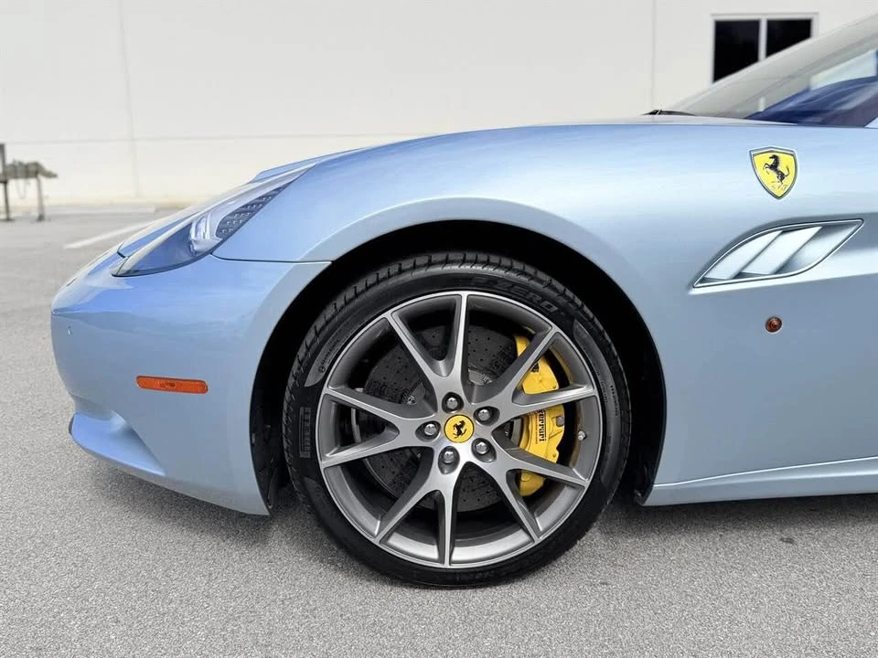 2013 Ferrari California - Image 5 of 13