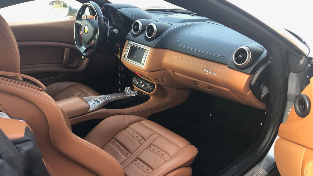 2013 Ferrari California - Image 5 of 19