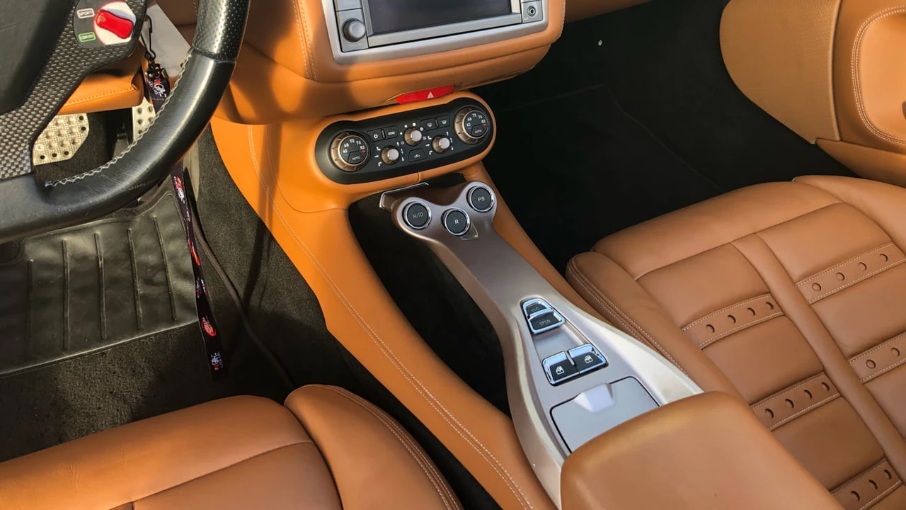 2013 Ferrari California - Image 6 of 19