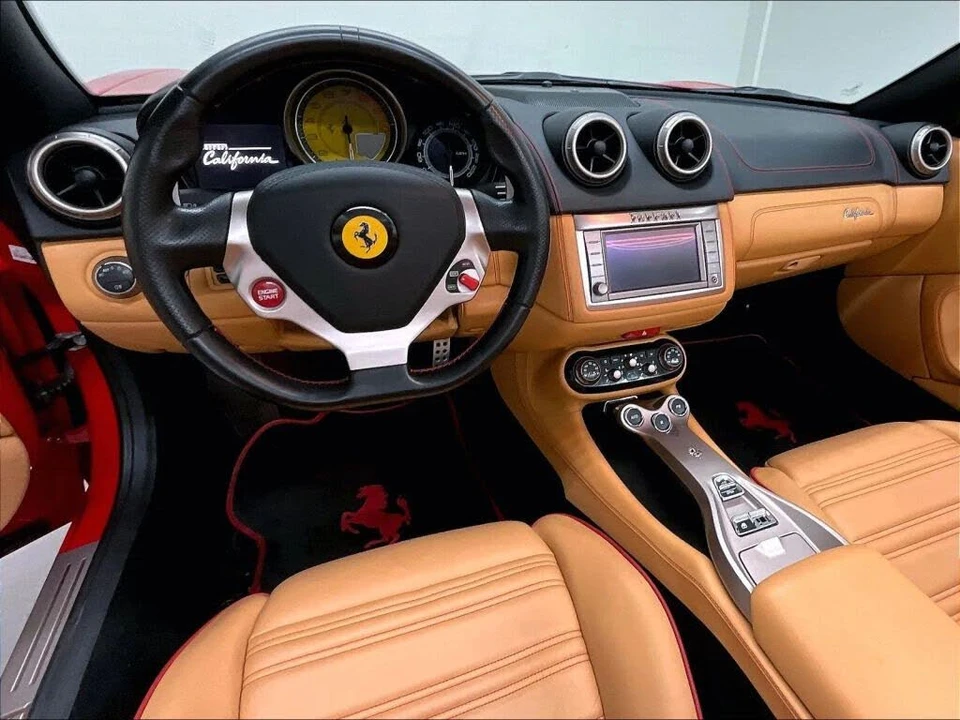 2013 Ferrari California 30 - Image 2 of 31