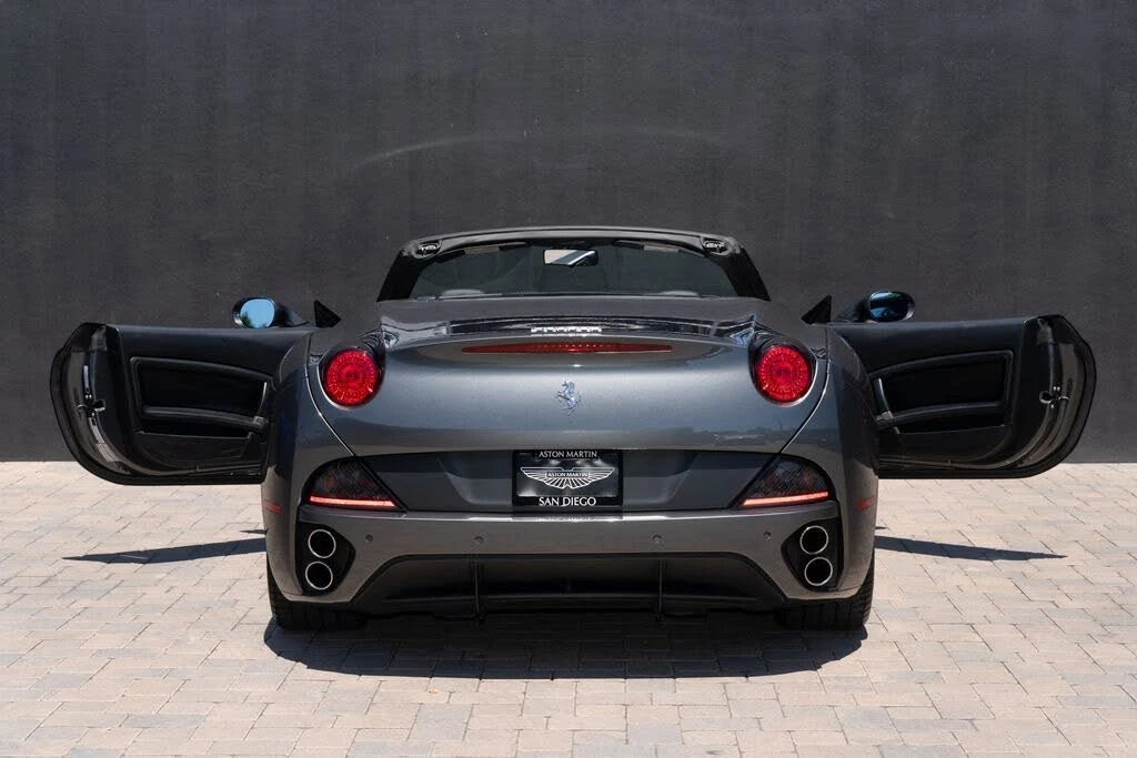 2013 Ferrari California - Image 9 of 30