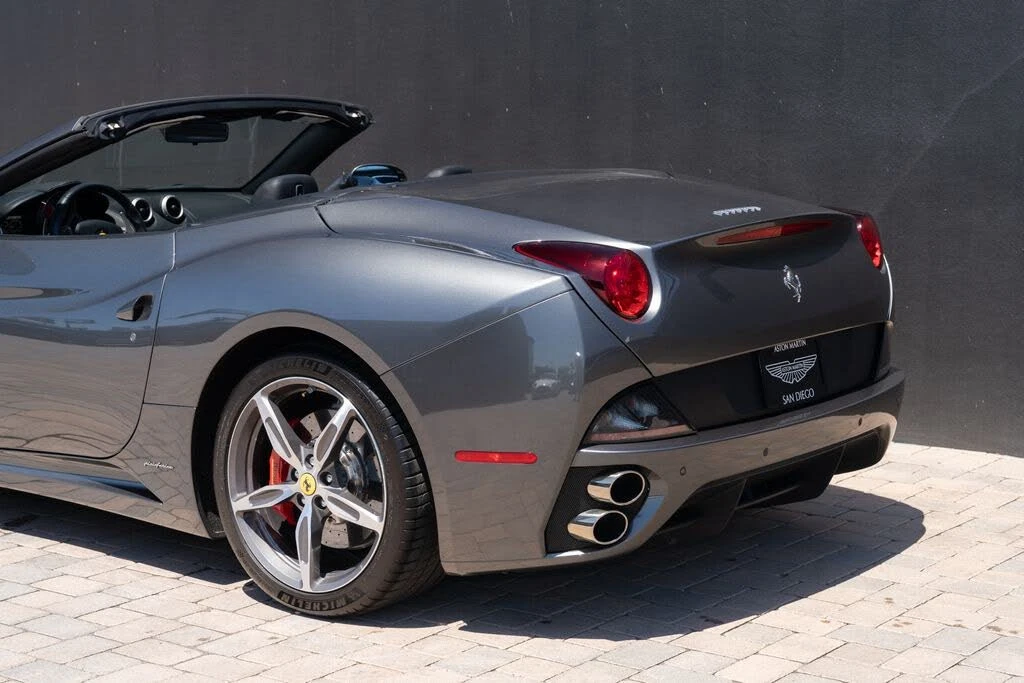 2013 Ferrari California - Image 13 of 30