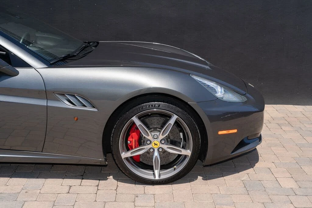2013 Ferrari California - Image 26 of 30