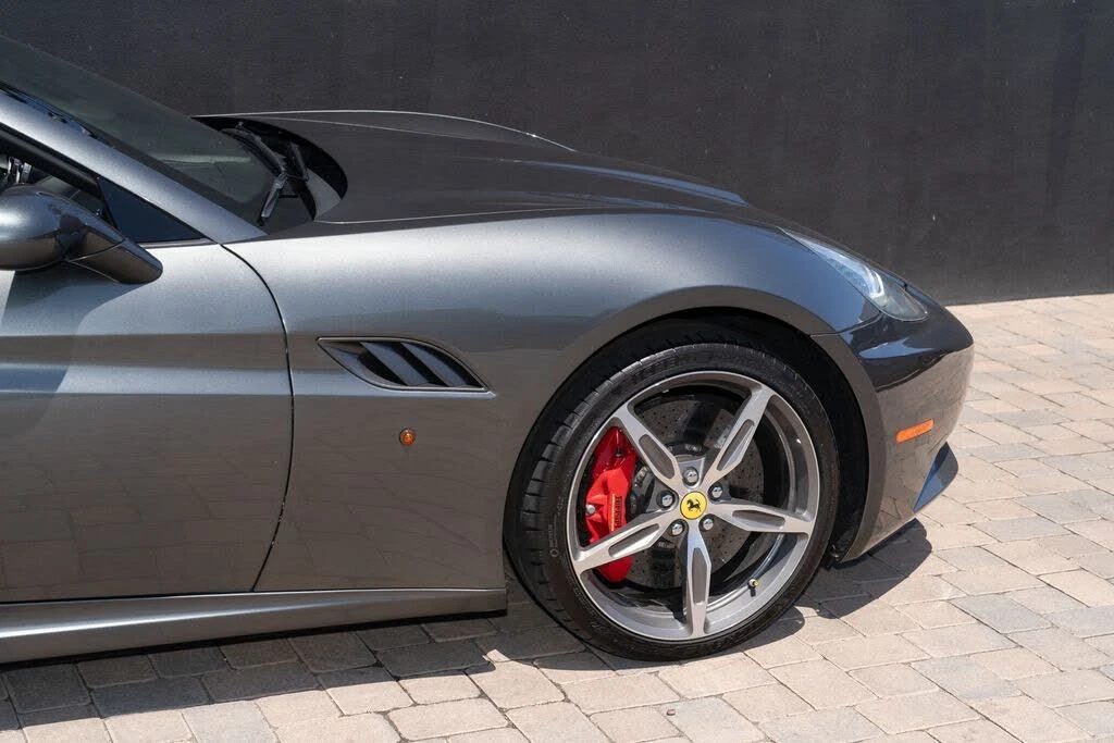 2013 Ferrari California - Image 11 of 30