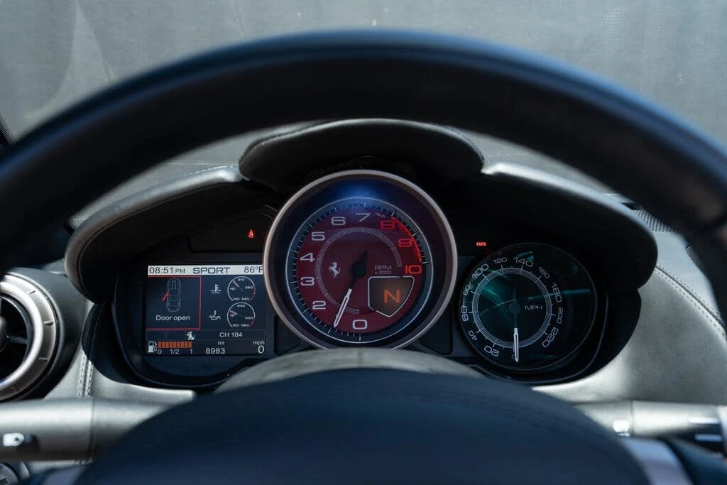 2013 Ferrari California - Image 16 of 30