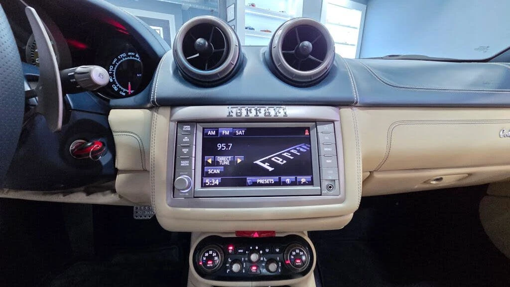 2013 Ferrari California 30 - Image 15 of 31