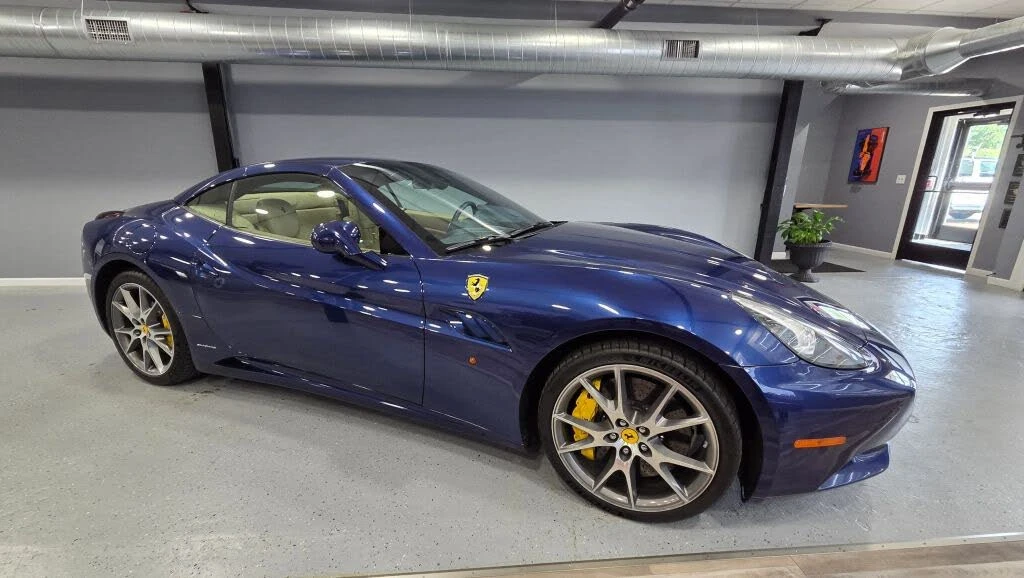 2013 Ferrari California 30 - Image 2 of 31