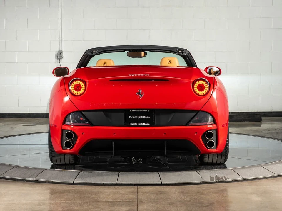 2013 Ferrari California - Image 9 of 31