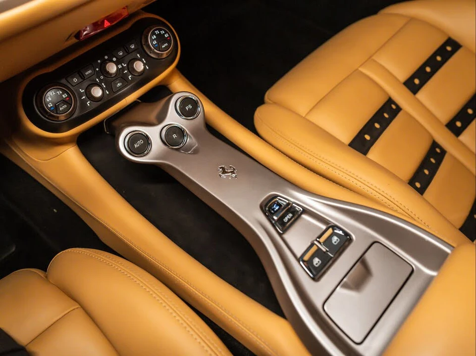 2013 Ferrari California - Image 27 of 31