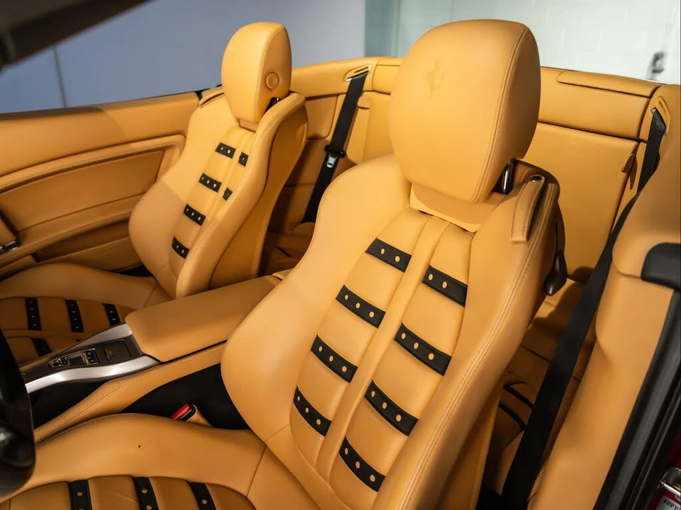 2013 Ferrari California - Image 5 of 31
