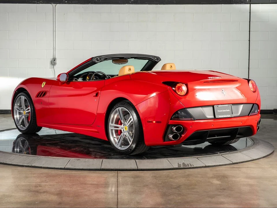 2013 Ferrari California - Image 3 of 31